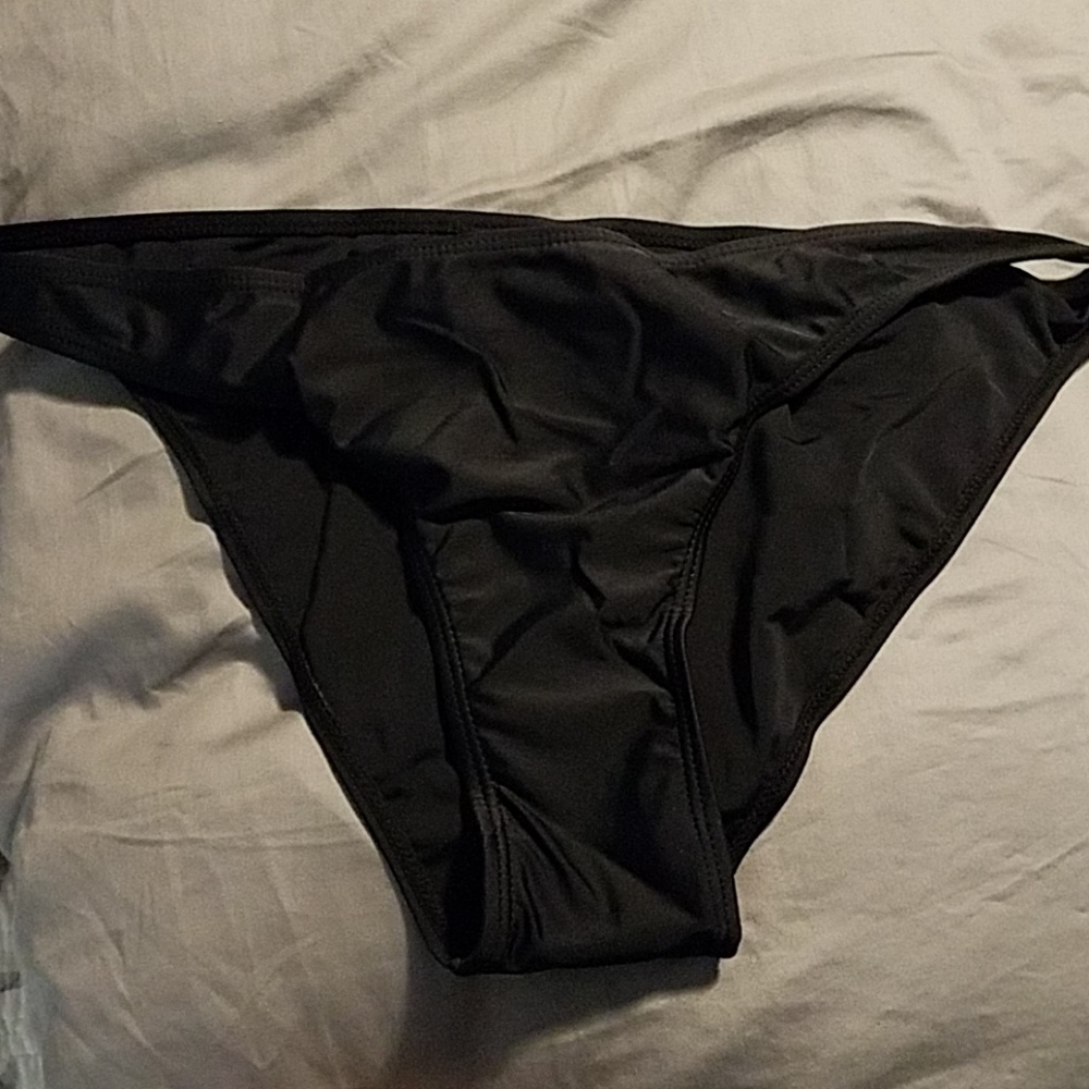 Bathing suit - Picture 2 of 2